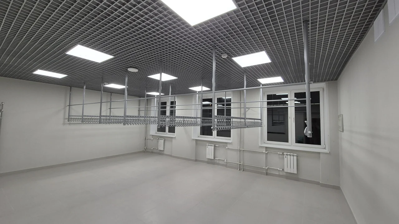 Подвесной гардероб. Крепление к потолку. Фотография из каталога производителя.
